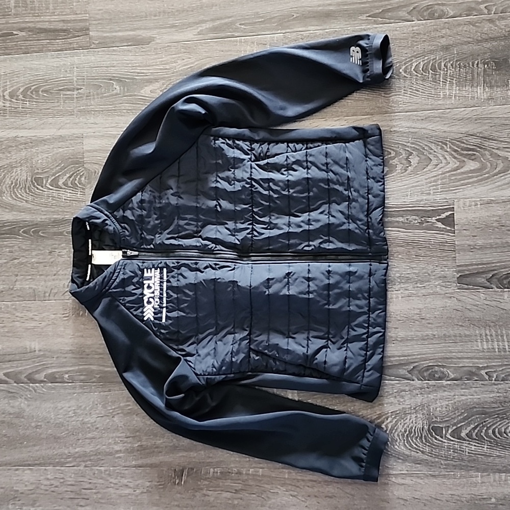 💋 New Balance "Relentless" Jacket 💋
